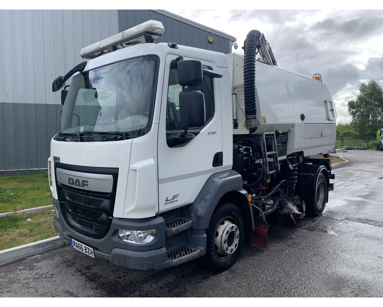 Johnston VT651 road sweeper spare parts. Speltech